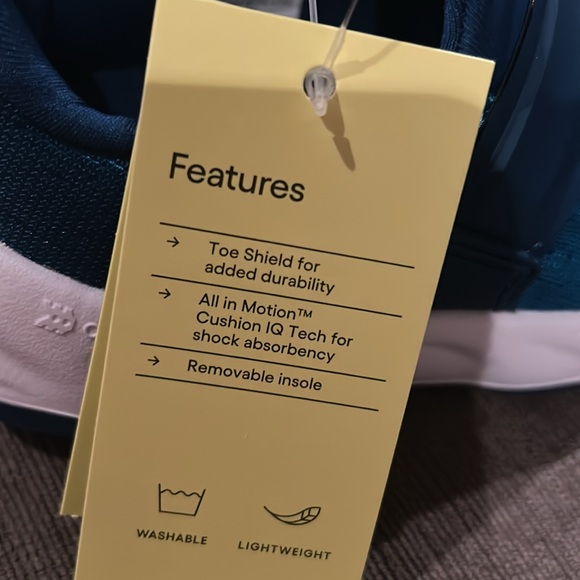 Cat & Jack Toddler Boy Blue Slip on Sneakers 9 NWT - Picture 5 of 5